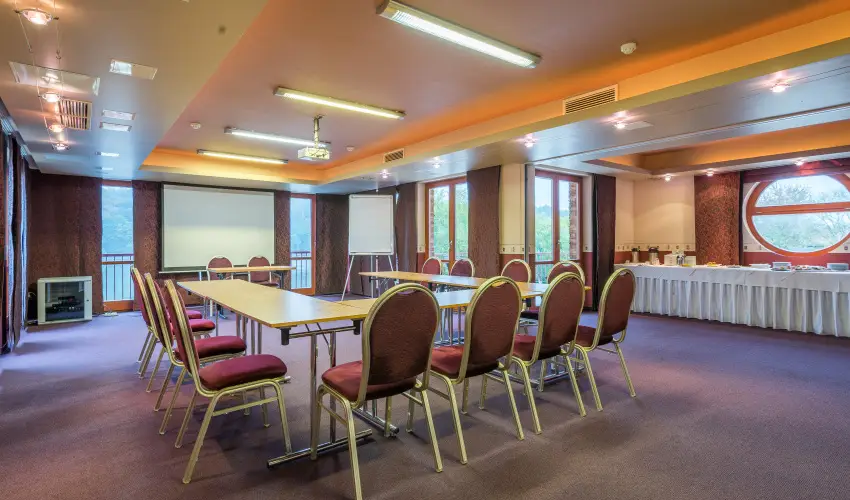 T Wellness Hotel Bnk - Augusztus 20 - hossz htvge