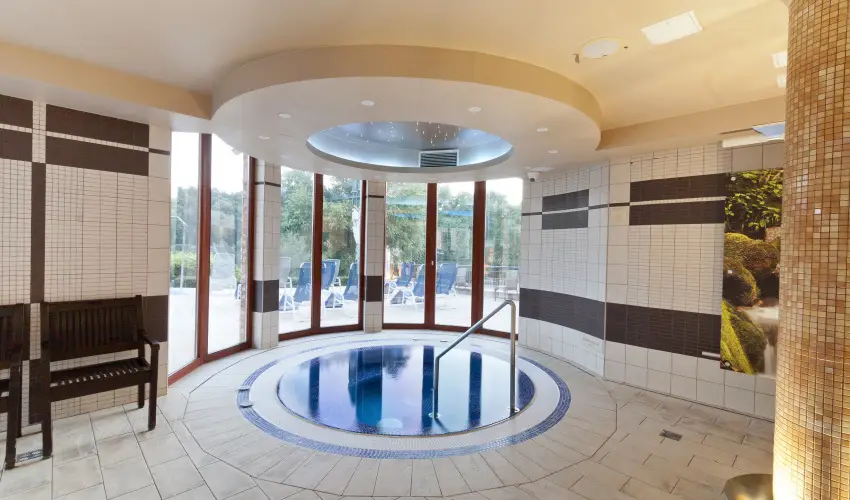 T Wellness Hotel Bnk - Augusztus 20 - hossz htvge