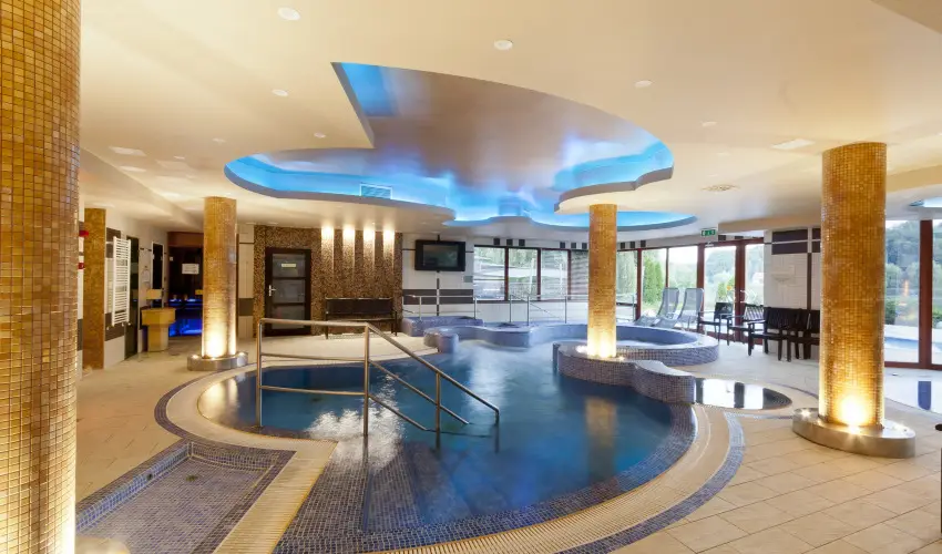 T Wellness Hotel Bnk - Augusztus 20 - hossz htvge