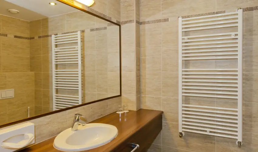 T Wellness Hotel Bnk - Augusztus 20 - hossz htvge