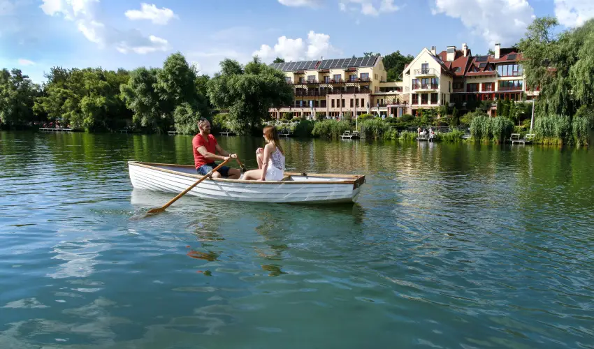 T Wellness Hotel Bnk - Augusztus 20 - hossz htvge