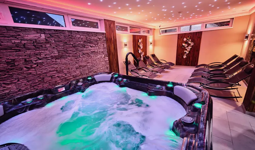 Tokajer Wellness Panzi� Keszthely - Augusztus 20. (min. 2 �j)