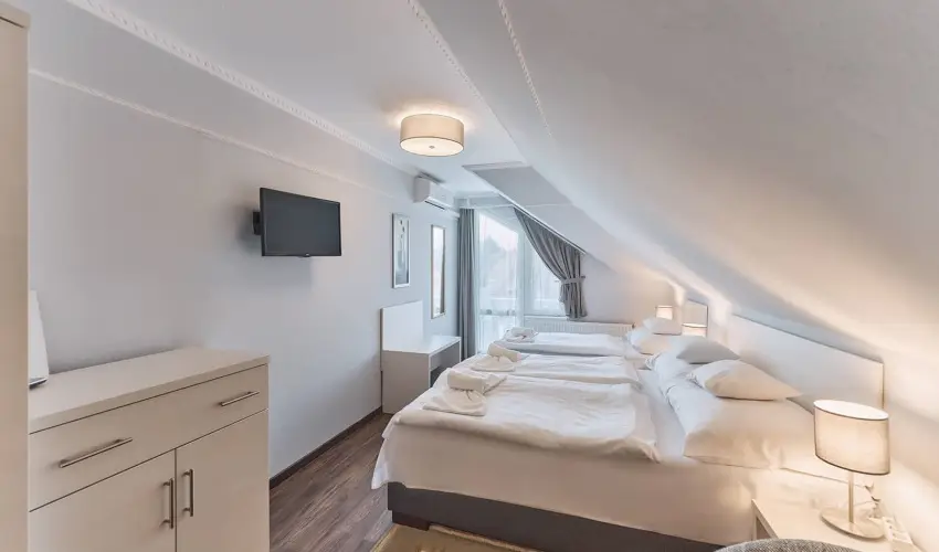 Tokajer Wellness Panzi� Keszthely - Augusztus 20. (min. 2 �j)