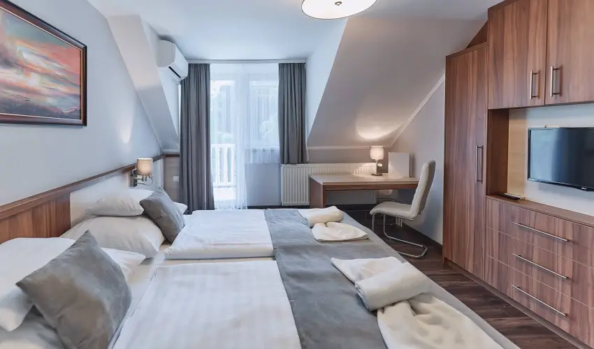 Tokajer Wellness Panzi� Keszthely - Augusztus 20. (min. 2 �j)