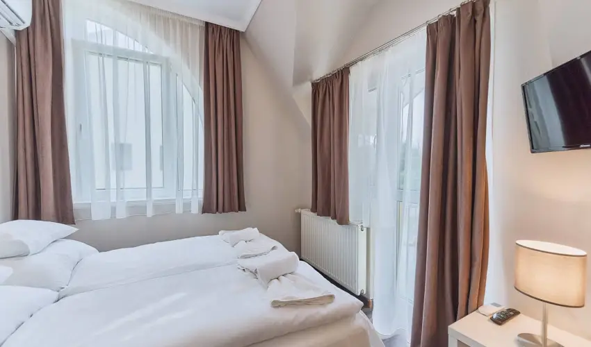 Tokajer Wellness Panzi� Keszthely - Augusztus 20. (min. 2 �j)