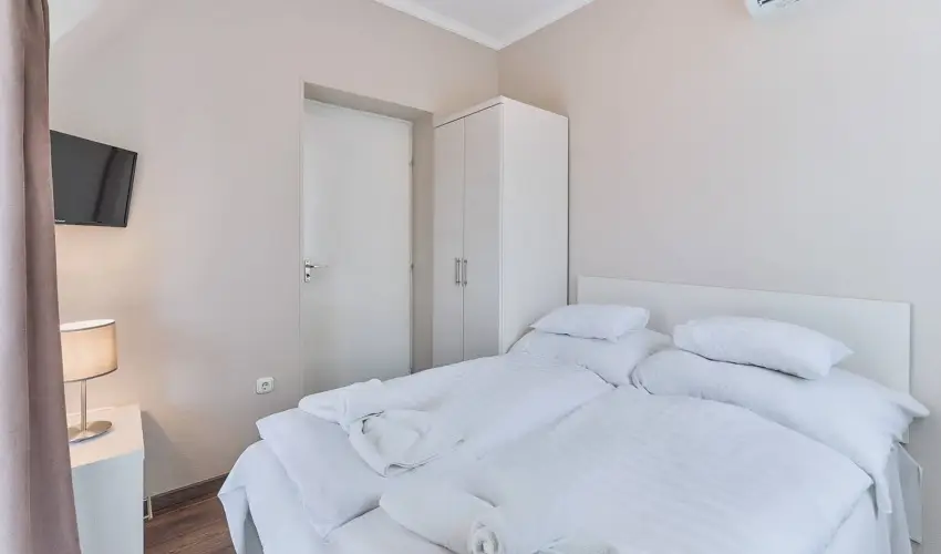 Tokajer Wellness Panzi� Keszthely - Augusztus 20. (min. 2 �j)