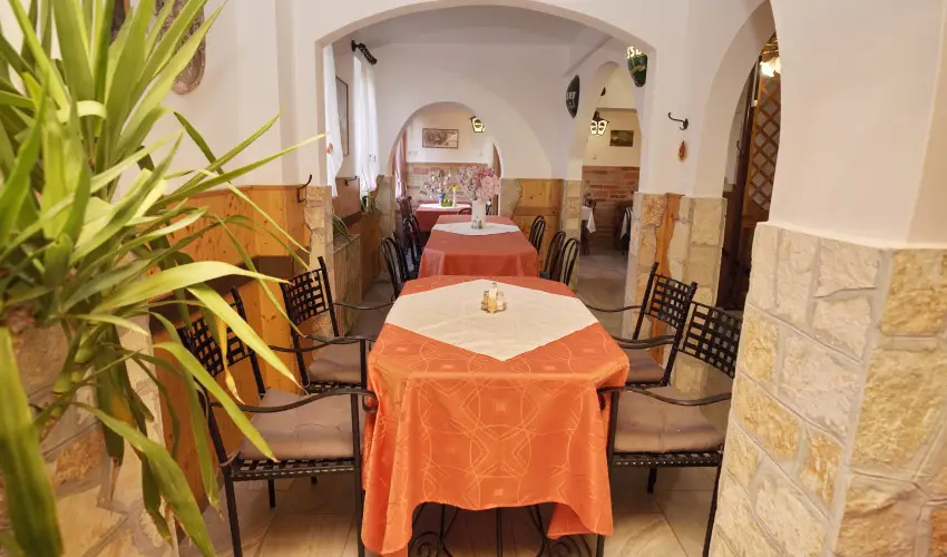 T�kert Fogad� Nagym�nyok - Augusztus 20. (min. 5 �j)