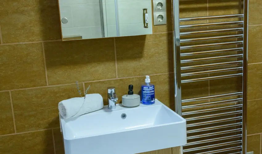 Tulipn Vendghz rvnyes - Augusztus 20. (min. 3 j)