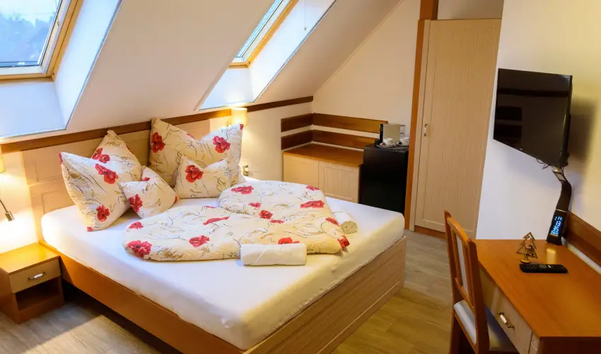 Tulipn Vendghz rvnyes - Augusztus 20. (min. 3 j)