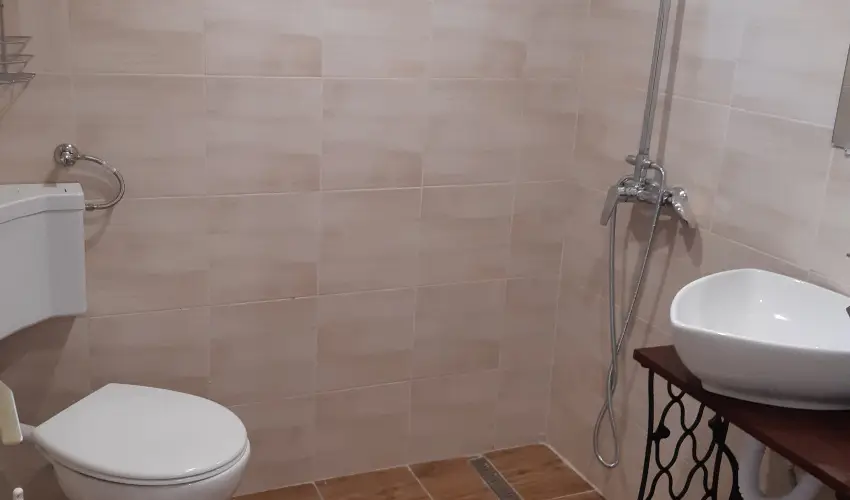 Tulip�nos Vend�gh�z �r - Augusztus 20.