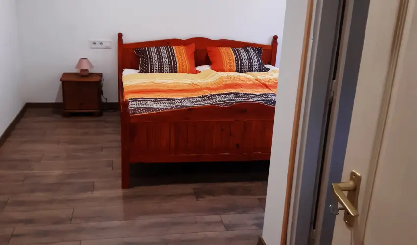 Tulip�nos Vend�gh�z �r - Augusztus 20.