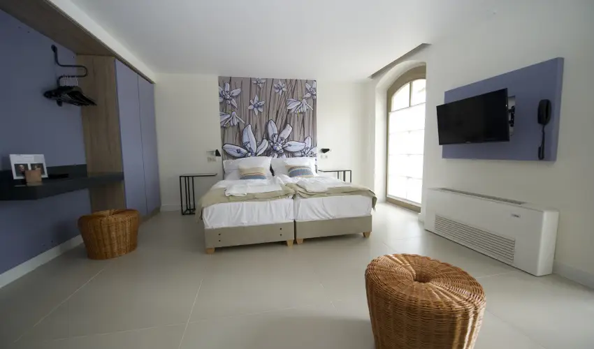 Vadkert Major S�rv�r - Augusztus 20.