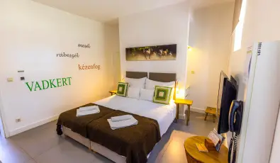 Vadkert Major S�rv�r