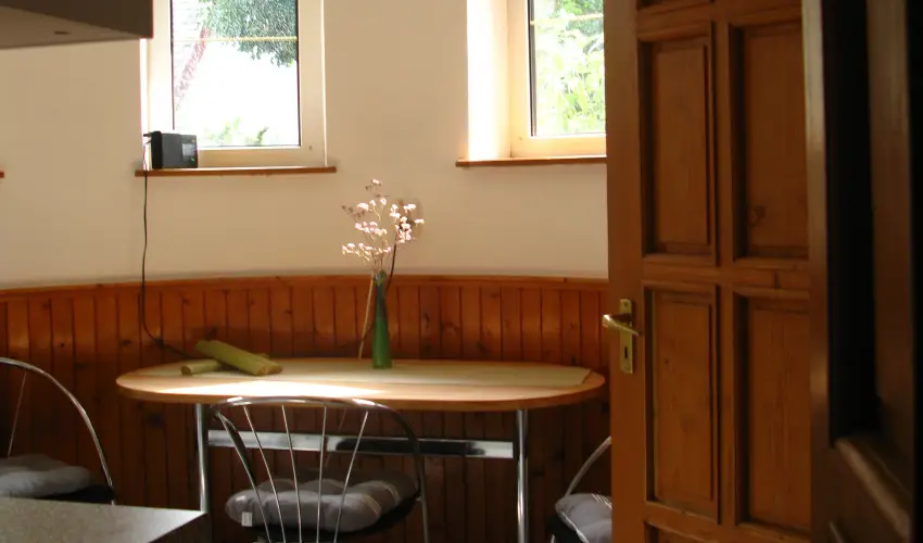 Vadr�zsa Vend�gh�z Szentendre - Augusztus 20. (min. 2 �j)