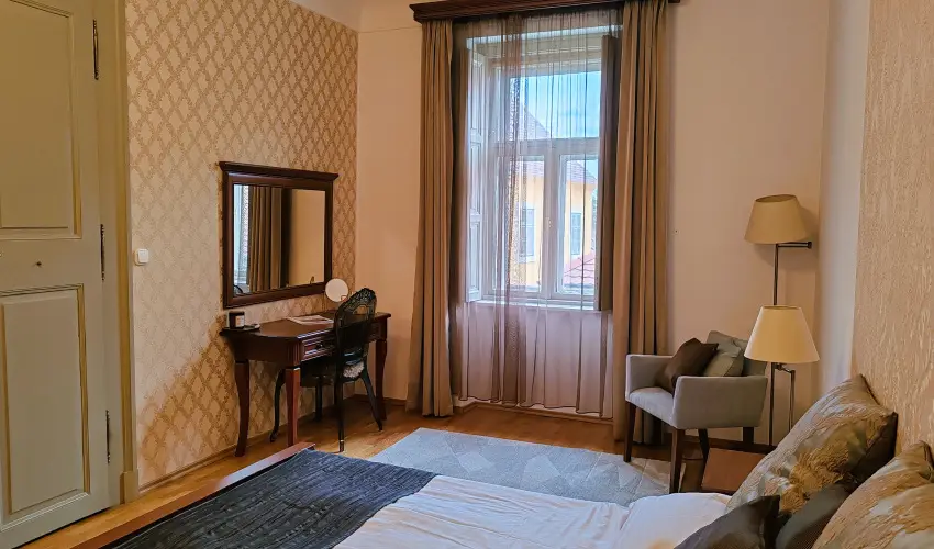 V�rosi Vend�gh�z Szentendre Szentendre - Augusztus 20.