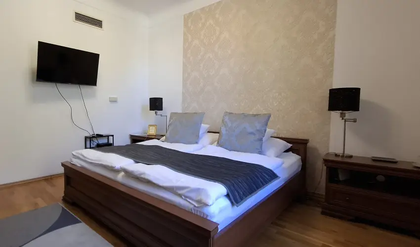 V�rosi Vend�gh�z Szentendre Szentendre - Augusztus 20.