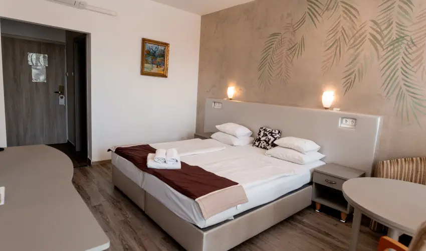 Venus Hotel Zalakaros - Augusztus 20. (min. 3 �j)