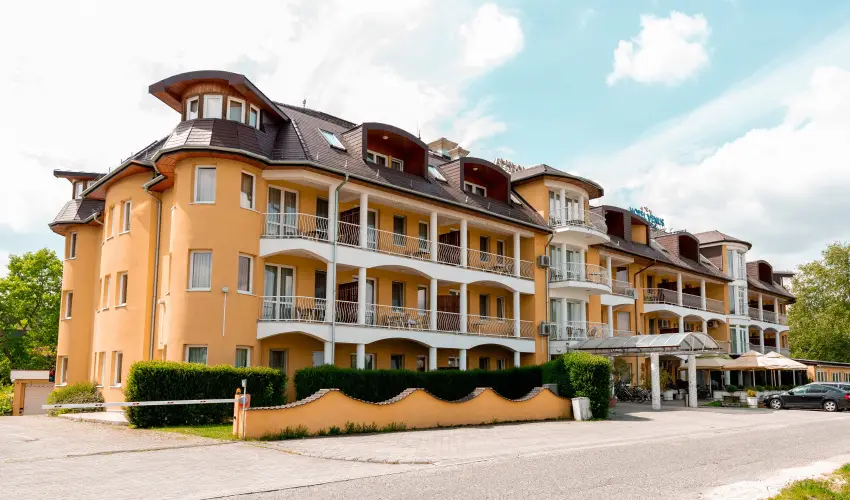 Venus Hotel Zalakaros - Augusztus 20. (min. 3 �j)