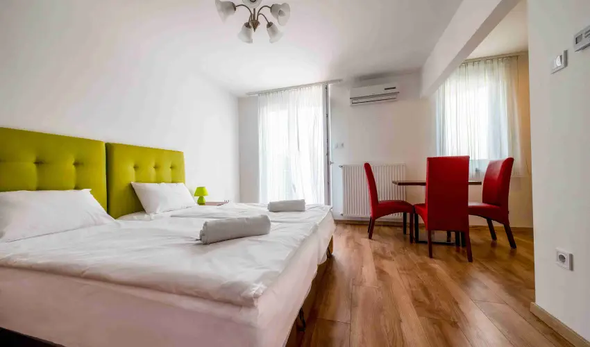 Veritas Apartmanhz Zamrdi - Augusztus 20. (min. 3 j)