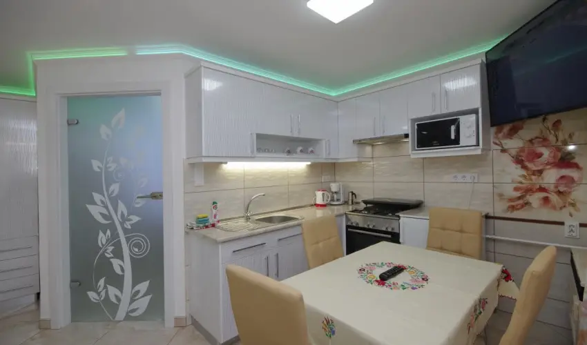 Veronika Apartman De Luxe Gyula - Augusztus 20. (min. 2 �j)