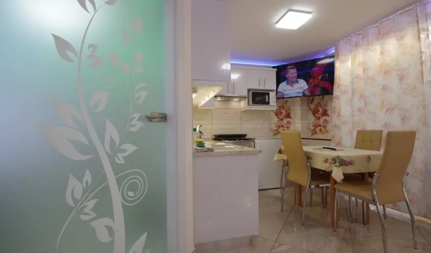 Veronika Apartman De Luxe Gyula - Augusztus 20. (min. 2 �j)