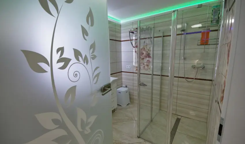 Veronika Apartman De Luxe Gyula - Augusztus 20. (min. 2 �j)