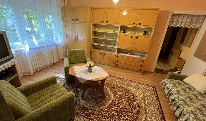 Vica Apartman Tisza�jv�ros - Augusztus 20. (min. 2 �j)