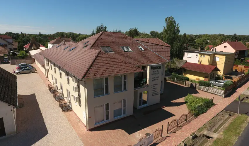 Viktor Bor- s Vendghz Balatonmriafrd - Augusztus 20.