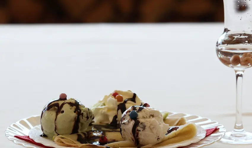 Viktor Bor- s Vendghz Balatonmriafrd - Augusztus 20.