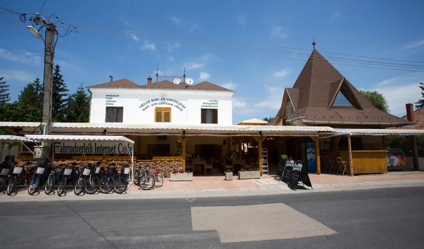 Viktor Bor- s Vendghz Balatonmriafrd - Augusztus 20.