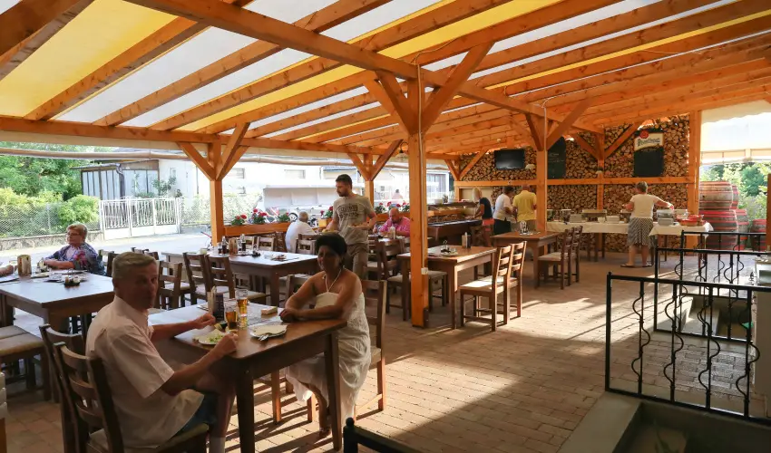 Viktor Bor- s Vendghz Balatonmriafrd - Augusztus 20.