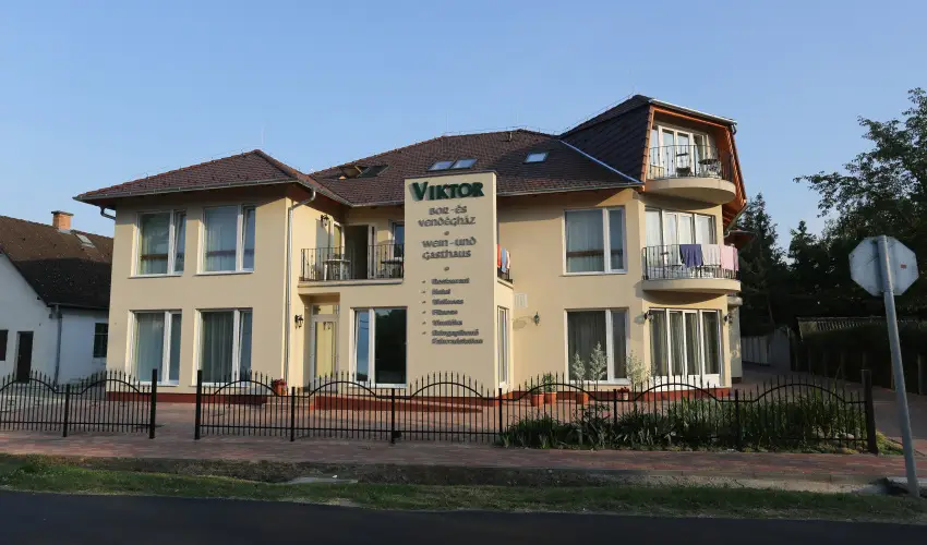 Viktor Bor- s Vendghz Balatonmriafrd - Augusztus 20.