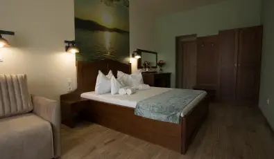 Viktor Bor- s Vendghz Balatonmriafrd