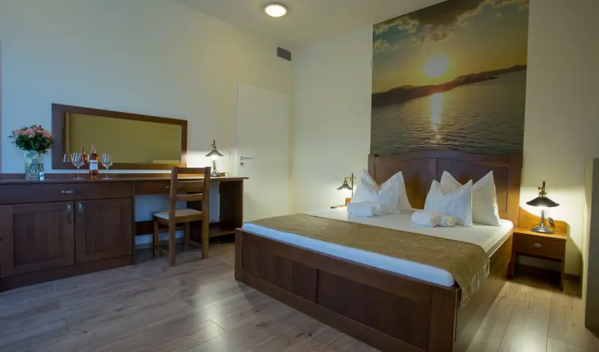 Viktor Bor- s Vendghz Balatonmriafrd - Augusztus 20.