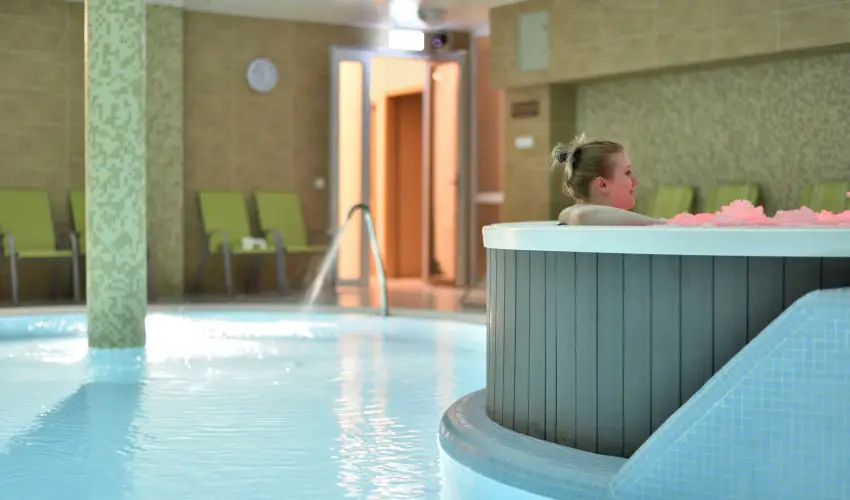 Wellness Hotel Vikt�ria Nagyat�d - Augusztus 20.