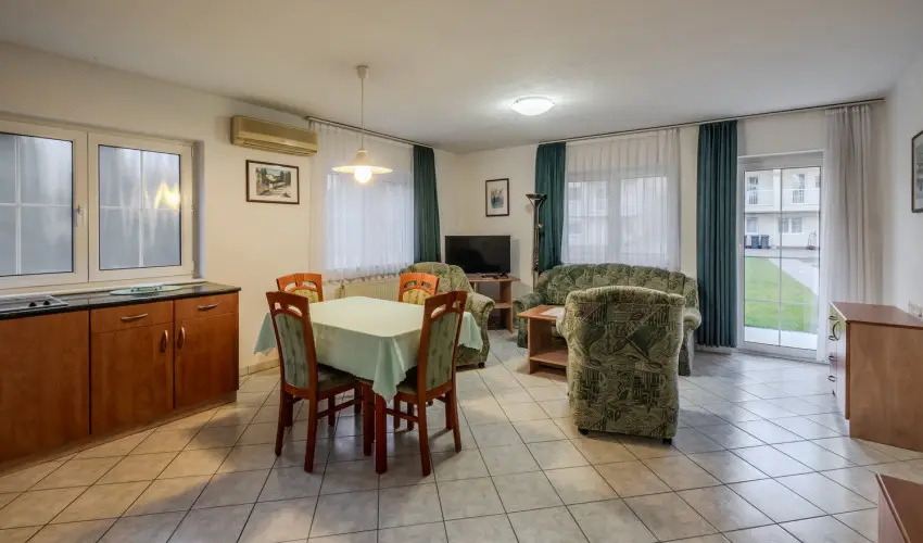 Villa Amphora H�v�z - Augusztus 20. (min. 3 �j)