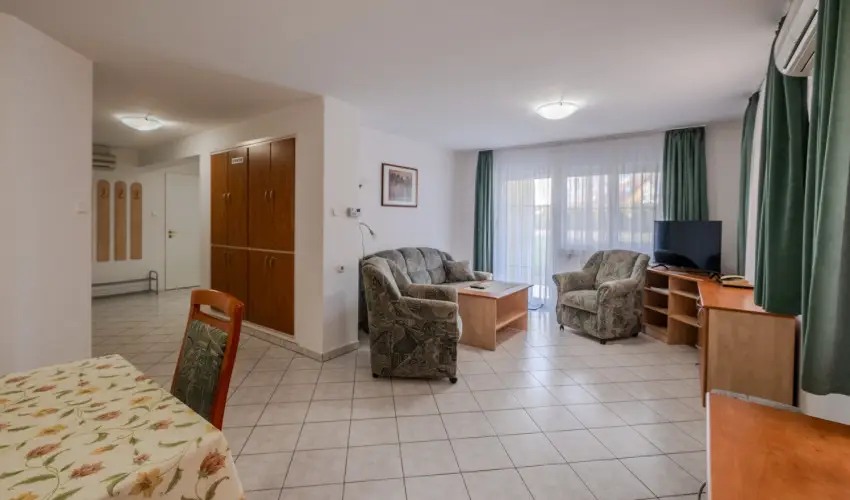 Villa Amphora H�v�z - Augusztus 20. (min. 3 �j)