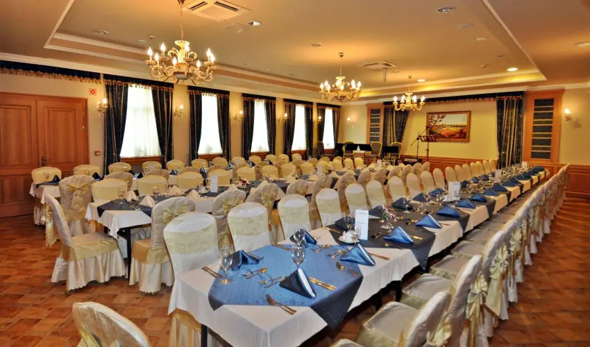 Hotel Villa Classica P�pa - Augusztus 20.