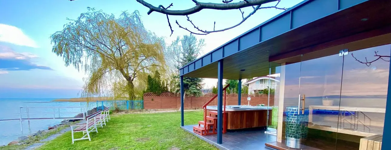 Villa MyLake Zamrdi - Augusztus 20.