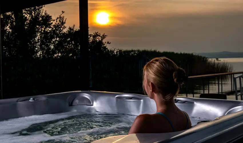 Villa MyLake Zamrdi - Augusztus 20.