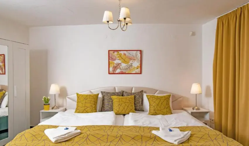 Villa MyLake Zamrdi - Augusztus 20.