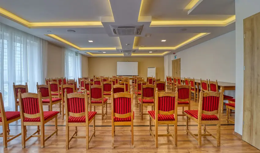 Hotel Villa Park Szilv�sv�rad - Augusztus 20.