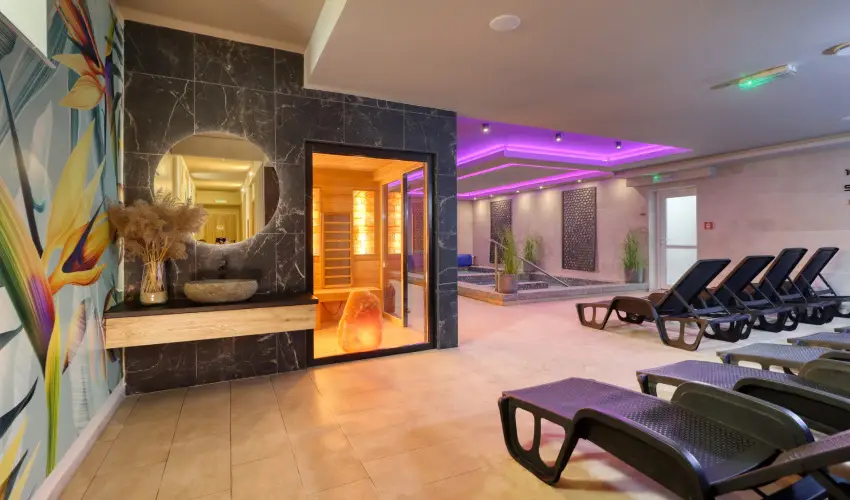 Hotel Villa Park Szilv�sv�rad - Augusztus 20.