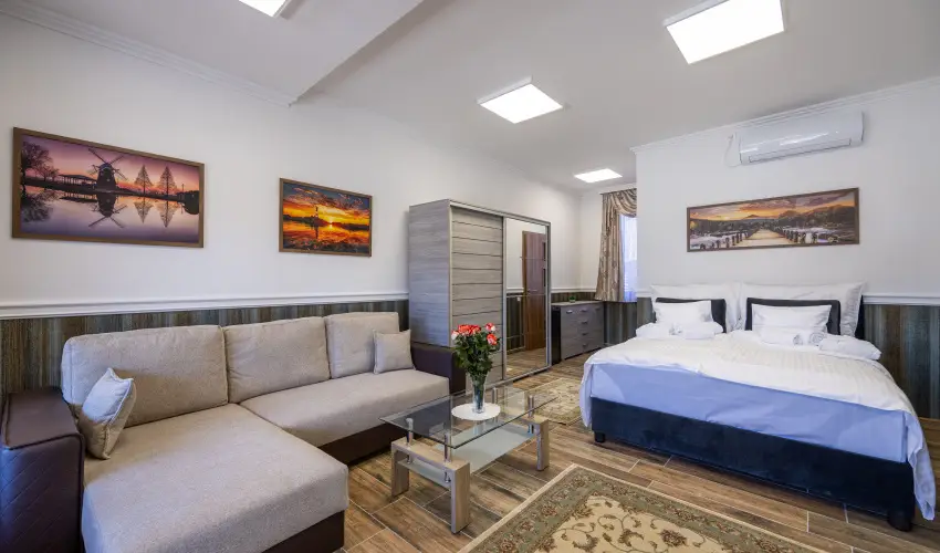 Vrs lom Apartman Panzi Tiszakcske Tiszakcske - Augusztus 20.