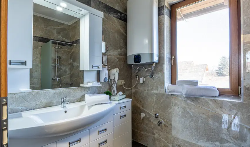 Vrs lom Apartman Panzi Tiszakcske Tiszakcske - Augusztus 20.