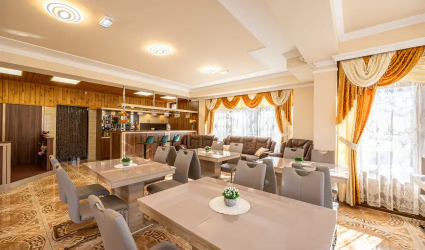 Vrs lom Apartman Panzi Tiszakcske Tiszakcske - Augusztus 20.