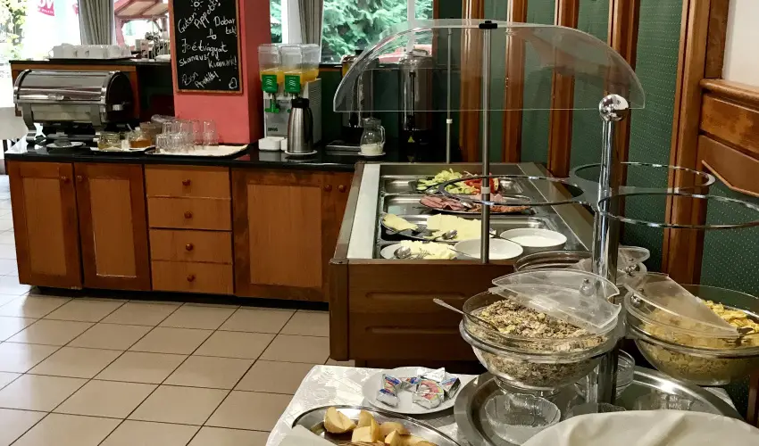 Well Hotel Harkny - Augusztus 20.