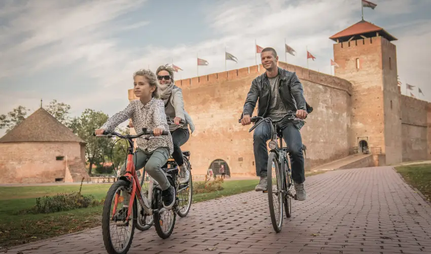 Wellness Hotel Gyula Gyula - Augusztus 20. (min. 5 j)