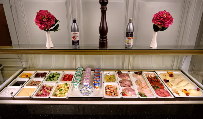 La Contessa Kastlyhotel Szilvsvrad - Augusztus 20. - teljes elrefizetssel