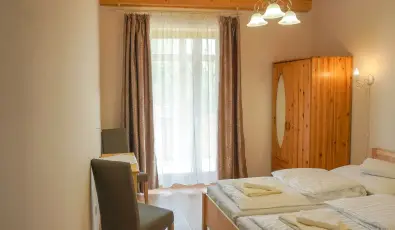 Zempl�ni T�nd�rkert Vend�gh�z F�z�rkoml�s